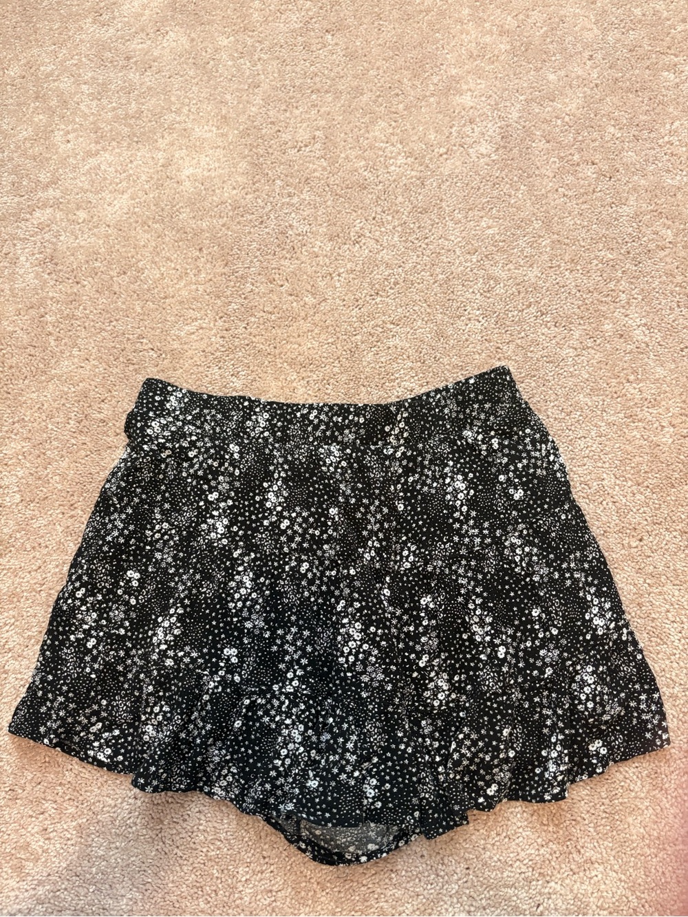Women's Black Floral Mini Skort - Picture 2 of 3